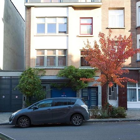 B&B La Chambre De Plume Schaerbeek ภายนอก รูปภาพ